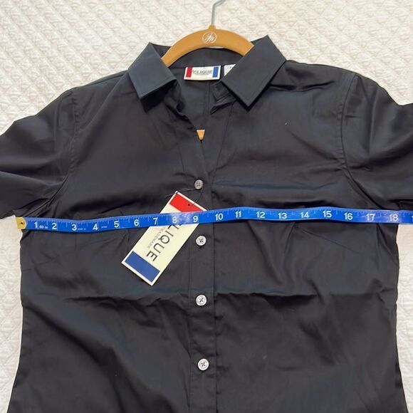 Clique Ladies' Shirt Sleeve Button Up Top with Shaping Darts - Size Small-P - Picture 4 of 6